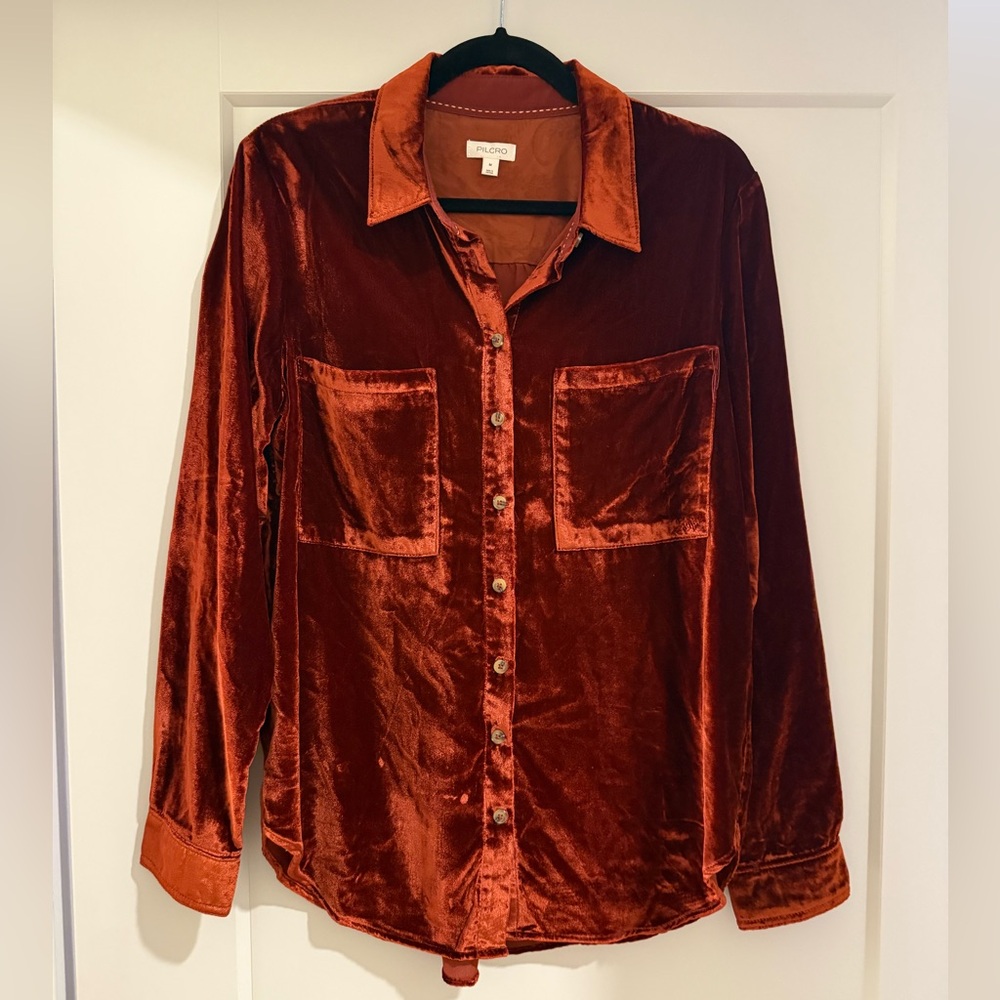 Anthropologie Pilcro Hadley Relaxed Velvet Button-Down Top Burnt Orange, size M - Picture 4 of 9